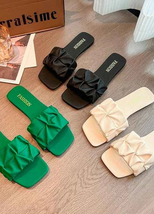 Pantofole estive per le donne Infradito Appartamenti 2024 Nuove pantofole coreane a pieghe Sandali da donna Verde Slip On Scarpe di grandi dimensioni 35-42