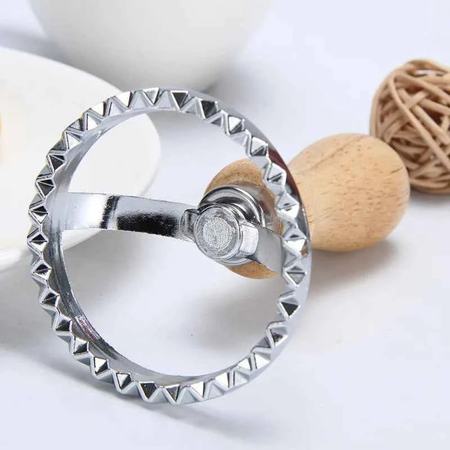 Home Ravioli Cutter Set Pasta Press Kitchen Attachment Kit Ravioli Maker Mold Tool Ravioli Stamp Set Pastry Wheel Set cake mold