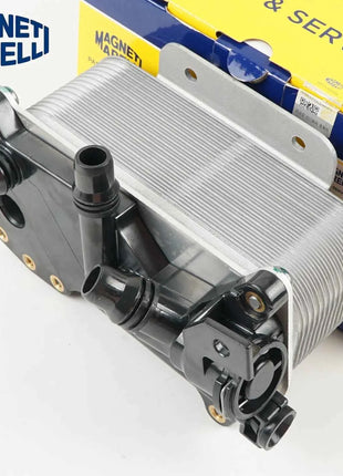 17217638582 17217618778 Radiatore Olio Trasmissione Automatica di Alta Qualità per BMW F07 F10 F11 F18 LCI 520Li 520i 525Li 528i N20