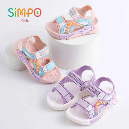 Un paio di sandali estivi per bambini, scarpe da spiaggia casual con fondo morbido unisex per studenti della scuola primaria