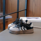 Nuova primavera nuove scarpe da ragazza sneakers da ragazzo traspiranti moda casual scarpe sportive per bambini scarpe da tavolo per bambini grandi da 3 a 12 anni