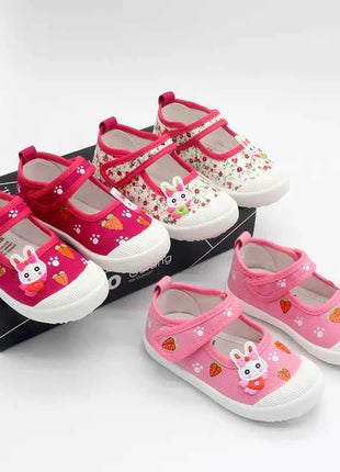 Scarpe da ginnastica in tela per bambine 2026, scarpe sportive morbide, sneakers da corsa per bambini con stampa di conigli e carote a cartone animato