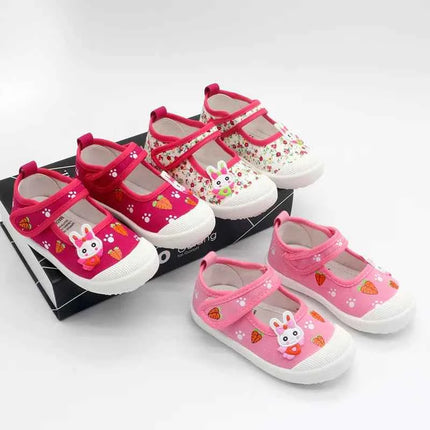 Scarpe da ginnastica in tela per bambine 2026, scarpe sportive morbide, sneakers da corsa per bambini con stampa di conigli e carote a cartone animato