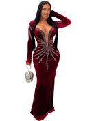 2025 Elegante abito da festa lungo in velluto con diamanti per donna Abito da sera sexy con scollo a V profondo Abito formale nero sottile