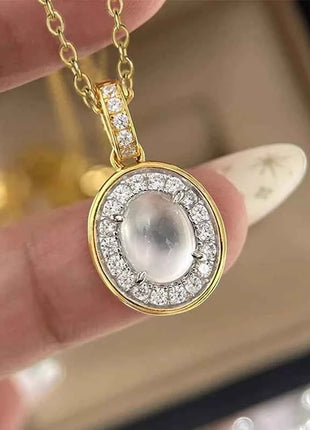 Collana con ciondolo ovale color oro Huitan per donna, accessori moda per matrimoni e feste, gioielli di lusso versatili con intarsi in CZ brillante