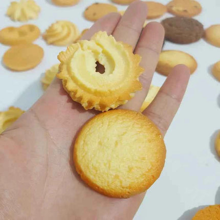 1: 1 Simulation 5/10pcs Cookie Model PVC Stereoscopic Cookie Creative Food party Play Photography Movie Props Shop Window Show