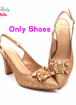 Set di Scarpe e Borsa per Donna Africana in Colore Fucsia, Design Classico Italiano di Alta Qualità con Cristalli Brillanti per Matrimoni e Feste