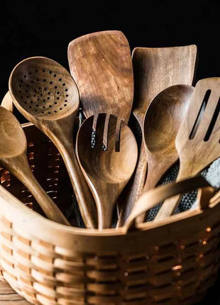 Set 9 Cucchiai e Utensili da Cucina in Legno di Teak con Porta Utensili Incluso