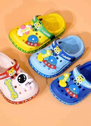 Nuovi bambini Bambini Neonati maschi Ciabatte Zoccoli Estate Suola morbida Pantofole da spiaggia da giardino Sandali Scarpe da bambino con foro per grotta per ragazze dei ragazzi