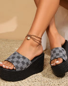 Women's Wedge Slippers 2025 New Summer Beach Platform Sandals Fashion Fabric Slippers Women's High Heel Slippers Women's Slides