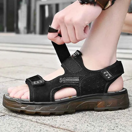 2023 Sandali da uomo in pelle da uomo Scarpe estive Uomo Casual Comodi sandali a piedi nudi da uomo Pentoufle Homme Sandali estivi da uomo