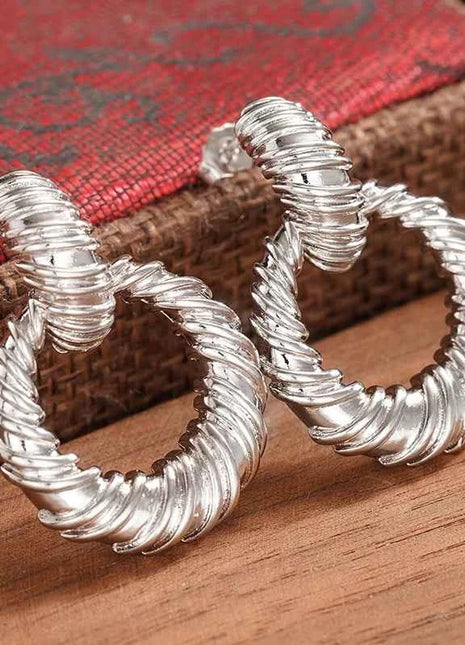 Orecchini a Cerchio Huitan per Donne, Design Intrecciato Circolare, Accessori di Lusso alla Moda per Feste, Gioielli Delicati in Metallo per Matrimoni