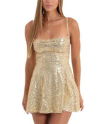 Abito da donna con paillettes lucide senza maniche, senza schienale, con spalline, aderente, mini abito da donna alla moda, abito da festa a trapezio per cocktail streetwear