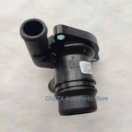 OEM 55593034   Alloggiamento del termostato del liquido di raffreddamento del motore per Chevrolet Cruze Aveo Sonic Buick Encore Opel Ast