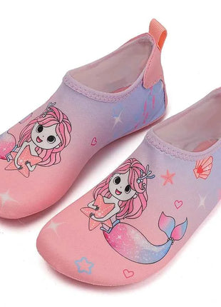 Scarpe da spiaggia per bambini Pantofole da interno per pavimenti morbidi per bambini Calzini da nuoto per lo snorkeling Pantofole per bambini antiscivolo per la casa a piedi nudi per ragazzi e ragazze