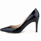BLACK / 37