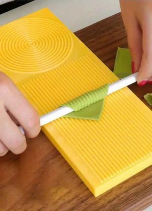 1 Set of multifunctional pasta making board DIY pasta making board noodle tool noodle mold kitchen pastry small tool