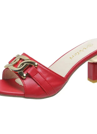 Vendita calda della stagione Sandali con tacco alto di nuova moda Catena con fibbia Radice quadrata Pantofole di grandi dimensioni Versione aggiornata in gomma da donna