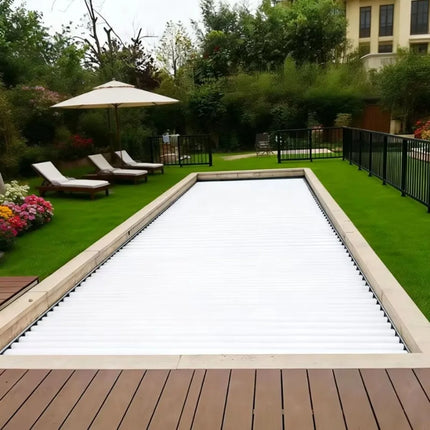 Copertura Automatica per Piscina Completamente Chiusa, Impermeabile, Retrattile, Isolata, con Lamelle, Protezione per Piscina Esterna