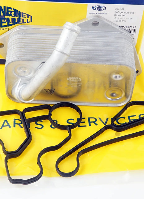 Radiatore Olio Motore di Alta Qualità per BMW E60 E61 E65 E66 E90 E81 E87 X70 X5 X6 E71 X11 F10 X3 N20 520i 528i 730i 740i