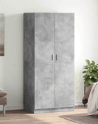 Armadio Grigio Cemento 80x52x180 cm in Legno Ingegnerizzato, Armadio a Colonna Grigio Cemento con Ripiani e Asta Appendiabiti, Soluzione Salvaspazio per la Camera da Letto