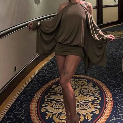Mini Abito Sexy da Donna con Maniche a Pipistrello e Schiena Scoperta, Elegante Vestito Aderente con Spalle Scoperte e Pieghe sui Fianchi, Vestito Slim 2026 per Feste e Club